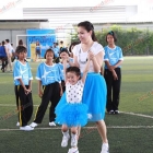 "แม่กบ" ควง "น้องณดา" พร้อม "มาดามแป้ง" ร่วมงาน "คลินิกฟุตบอล สร้างเยาวชนไทยไปบอลโลกฯ"