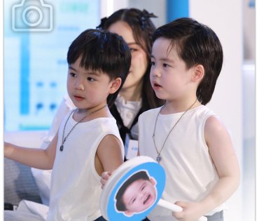 งาน Coway พบกับครอบครัว "บีม-กวี, ออย-อฏิพรณ์" และน้องแฝดสุดคิวต์ "พี่ธีร์-น้องพีร์"