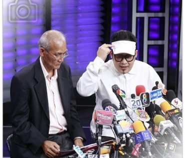 "ดีเจเชาเชา" พร้อมทนายแถลงข่าวกรณีอุบัติเหตุขับรถชนคนขับรถจักรยานยนต์เสียชีวิต