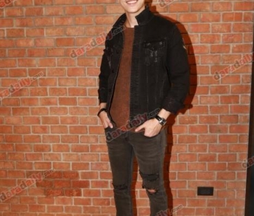 “เจษ” เขิน หวานใจเรียนต่ออังกฤษ