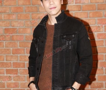 “เจษ” เขิน หวานใจเรียนต่ออังกฤษ