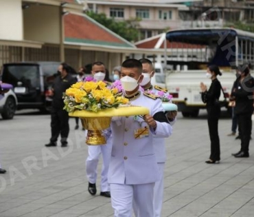 ภาพบรรยากาศคนบันเทิงร่วมงานศพศิลปินแห่งชาติ “อาต้อย เศรษฐา ศิระฉายา”