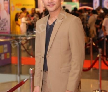 รอบปฐมทัศน์ ลิขิตรักชิงบัลลังก์  