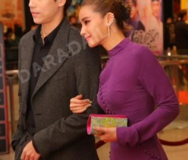รอบปฐมทัศน์ ลิขิตรักชิงบัลลังก์  
