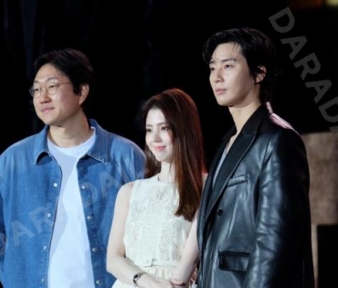 งานเปิดตัวซีรีส์จาก Netflix “สัตว์สยองกยองซอง” พบกับนักแสดงนำ “พัคซอจุน-ฮันโซฮี”