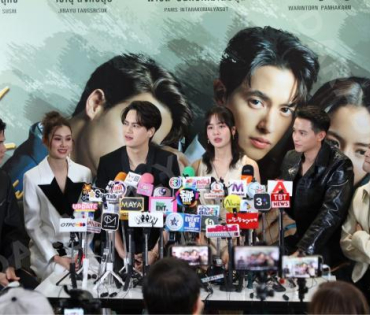 งานแถลงข่าวละคร "โลกหมุนรอบเธอ" พบ "โบว์-เมลดา , เจมส์-จิรายุ , ไอซ์-พาริส"