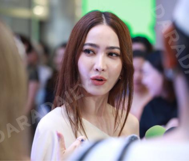 งานแถลงข่าว Siam Paragon Bangkok International Fashion Week 2024 พบ "แต้ว ณฐพร"