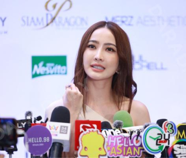 งานแถลงข่าว Siam Paragon Bangkok International Fashion Week 2024 พบ "แต้ว ณฐพร"