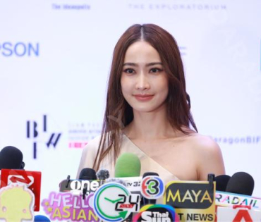 งานแถลงข่าว Siam Paragon Bangkok International Fashion Week 2024 พบ "แต้ว ณฐพร"