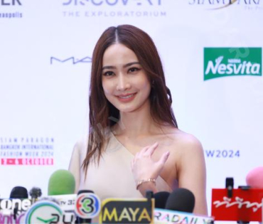 งานแถลงข่าว Siam Paragon Bangkok International Fashion Week 2024 พบ "แต้ว ณฐพร"