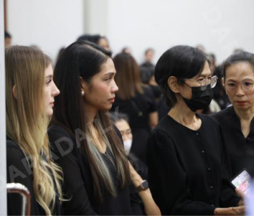 บรรยากาศงาน สวดพระอภิธรรม “อ๋อม อรรคพันธ์” คืนที่ 3