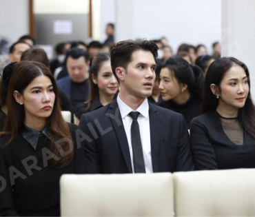 บรรยากาศงาน สวดพระอภิธรรม “อ๋อม อรรคพันธ์” คืนที่ 4