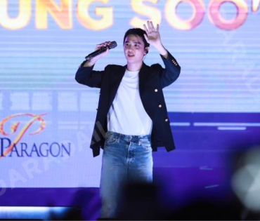 SIAM PARAGON PRESENTS THE FIRST CHRISTMAS WITH “DOH KYUNG SOO"