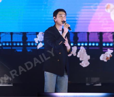 SIAM PARAGON PRESENTS THE FIRST CHRISTMAS WITH “DOH KYUNG SOO"