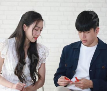 “นนกุล” กับ “นุ่น”  น้องสาวมาสวัสดีปีใหม่ที่ดาราเดลี่