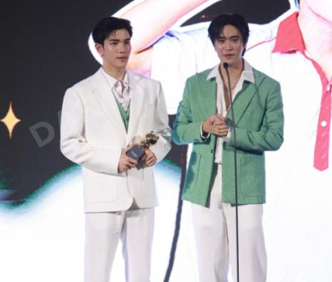 งานประกาศรางวัล LINE STICKERS AWARDS 2024 พบ "เจมีไนน์-โฟร์ท และ ไมกี้-ปณิธาน"