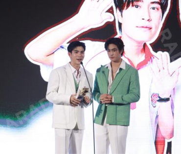 งานประกาศรางวัล LINE STICKERS AWARDS 2024 พบ "เจมีไนน์-โฟร์ท และ ไมกี้-ปณิธาน"