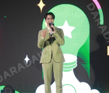 งานประกาศรางวัล LINE STICKERS AWARDS 2024 พบ "เจมีไนน์-โฟร์ท และ ไมกี้-ปณิธาน"