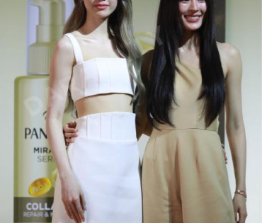 งาน “Pantene Miracle Bond Repair X หลิง-ออม”