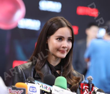 งานแถลงข่าวเปิดตัวซีรีส์ดาหลา บุปผา ฆาตกรรม พบ "ญาญ่า-อุรัสยา, แพต-ชญานิษฐ์"