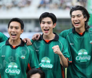 งานแถลงข่าว เปิดตัวแคมเปญ "CHANG U-CHAMPION CUP" นำทีมโดย "นิกกี้ ณฉัตร, เกรท วรินทร"