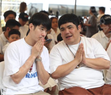 งานบวงสรวงภาพยนตร์ “Food Truck Project”กำกับโดย "แจ็ค แฟนฉัน" พร้อมพระเอกชื่อดัง "มาริโอ้ เมาเร่อ"