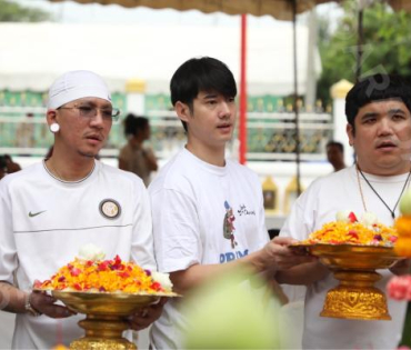 งานบวงสรวงภาพยนตร์ “Food Truck Project”กำกับโดย "แจ็ค แฟนฉัน" พร้อมพระเอกชื่อดัง "มาริโอ้ เมาเร่อ"