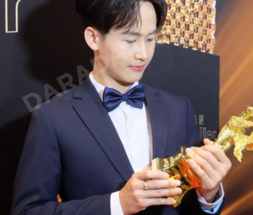 งานรับรางวัล "กินรีทอง มหาชน"ครั้งที่10