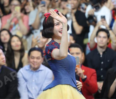 งาน Thailand Gala Premiere ภาพยนตร์เรื่อง "Disneys Snow White สไวท์ พบ "โบว์ เมลดา"