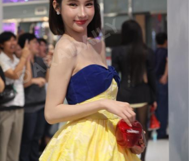 งาน Thailand Gala Premiere ภาพยนตร์เรื่อง "Disneys Snow White สไวท์ พบ "โบว์ เมลดา"