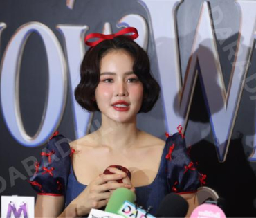 งาน Thailand Gala Premiere ภาพยนตร์เรื่อง "Disneys Snow White สไวท์ พบ "โบว์ เมลดา"