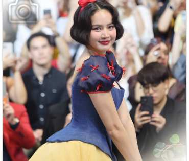 งาน Thailand Gala Premiere ภาพยนตร์เรื่อง "Disneys Snow White สไวท์ พบ "โบว์ เมลดา"