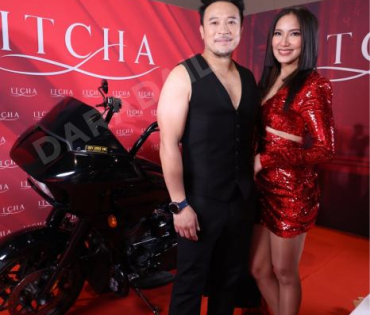 งาน ITCHA OPENING พบกับ3ศิลปิน "เบนซ์ พรชิตา,มิค บรมวุฒิ และ แอน สิเรียม"