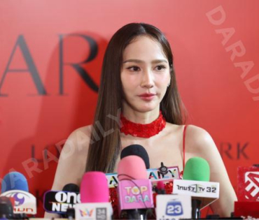 งาน “1st LONARK New Experience” X “Aum Patcharapa”