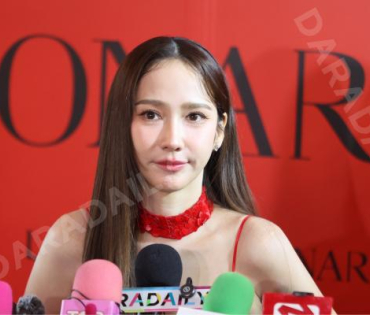 งาน “1st LONARK New Experience” X “Aum Patcharapa”