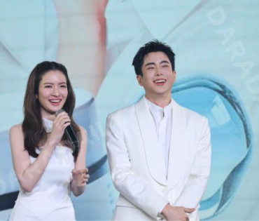 งานเปิดตัวพรีเซ็นเตอร์ Dr.JiLL พบกับ “นนกุล ชานน-แอฟ ทักษอร” “แดน วรเวช-แพทตี้ อังศุมาลิน” 