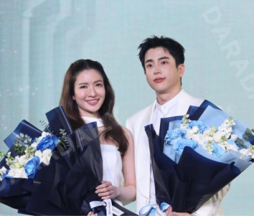 งานเปิดตัวพรีเซ็นเตอร์ Dr.JiLL พบกับ “นนกุล ชานน-แอฟ ทักษอร” “แดน วรเวช-แพทตี้ อังศุมาลิน” 