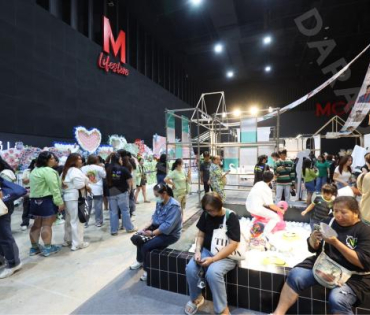 ร่วมเป็นส่วนหนึ่งในงานวันคล้ายวันเกิดของ " ป๊ายปาย โอริโอ้ "