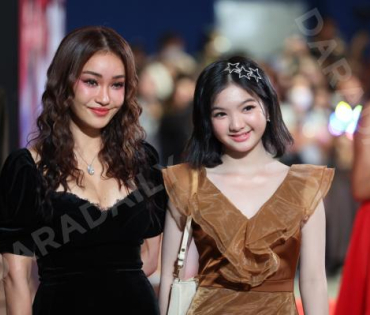 ภาพบรรยากาศรอบปฐมทัศน์ ละครเวที "2499 เดอะมิวสิคัล" นำแสดงโดย นาย ณภัทร, ไอซ์ พาริส