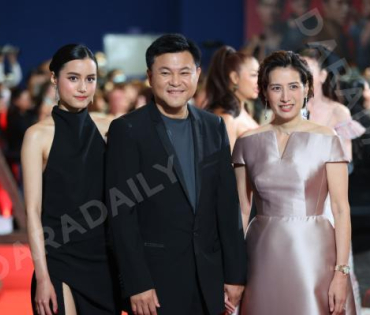 ภาพบรรยากาศรอบปฐมทัศน์ ละครเวที "2499 เดอะมิวสิคัล" นำแสดงโดย นาย ณภัทร, ไอซ์ พาริส