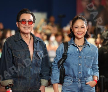 ภาพบรรยากาศรอบปฐมทัศน์ ละครเวที "2499 เดอะมิวสิคัล" นำแสดงโดย นาย ณภัทร, ไอซ์ พาริส