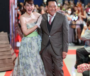 ภาพบรรยากาศรอบปฐมทัศน์ ละครเวที "2499 เดอะมิวสิคัล" นำแสดงโดย นาย ณภัทร, ไอซ์ พาริส