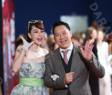 ภาพบรรยากาศรอบปฐมทัศน์ ละครเวที "2499 เดอะมิวสิคัล" นำแสดงโดย นาย ณภัทร, ไอซ์ พาริส