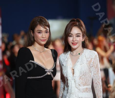 ภาพบรรยากาศรอบปฐมทัศน์ ละครเวที "2499 เดอะมิวสิคัล" นำแสดงโดย นาย ณภัทร, ไอซ์ พาริส