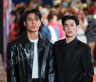 ภาพบรรยากาศรอบปฐมทัศน์ ละครเวที "2499 เดอะมิวสิคัล" นำแสดงโดย นาย ณภัทร, ไอซ์ พาริส