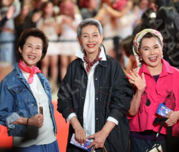ภาพบรรยากาศรอบปฐมทัศน์ ละครเวที "2499 เดอะมิวสิคัล" นำแสดงโดย นาย ณภัทร, ไอซ์ พาริส