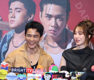 ภาพบรรยากาศรอบปฐมทัศน์ ละครเวที "2499 เดอะมิวสิคัล" นำแสดงโดย นาย ณภัทร, ไอซ์ พาริส