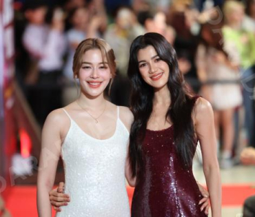 ภาพบรรยากาศรอบปฐมทัศน์ ละครเวที "2499 เดอะมิวสิคัล" นำแสดงโดย นาย ณภัทร, ไอซ์ พาริส