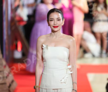 ภาพบรรยากาศรอบปฐมทัศน์ ละครเวที "2499 เดอะมิวสิคัล" นำแสดงโดย นาย ณภัทร, ไอซ์ พาริส