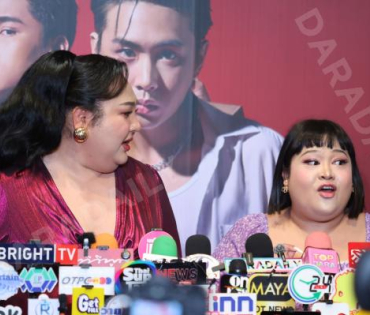 ภาพบรรยากาศรอบปฐมทัศน์ ละครเวที "2499 เดอะมิวสิคัล" นำแสดงโดย นาย ณภัทร, ไอซ์ พาริส